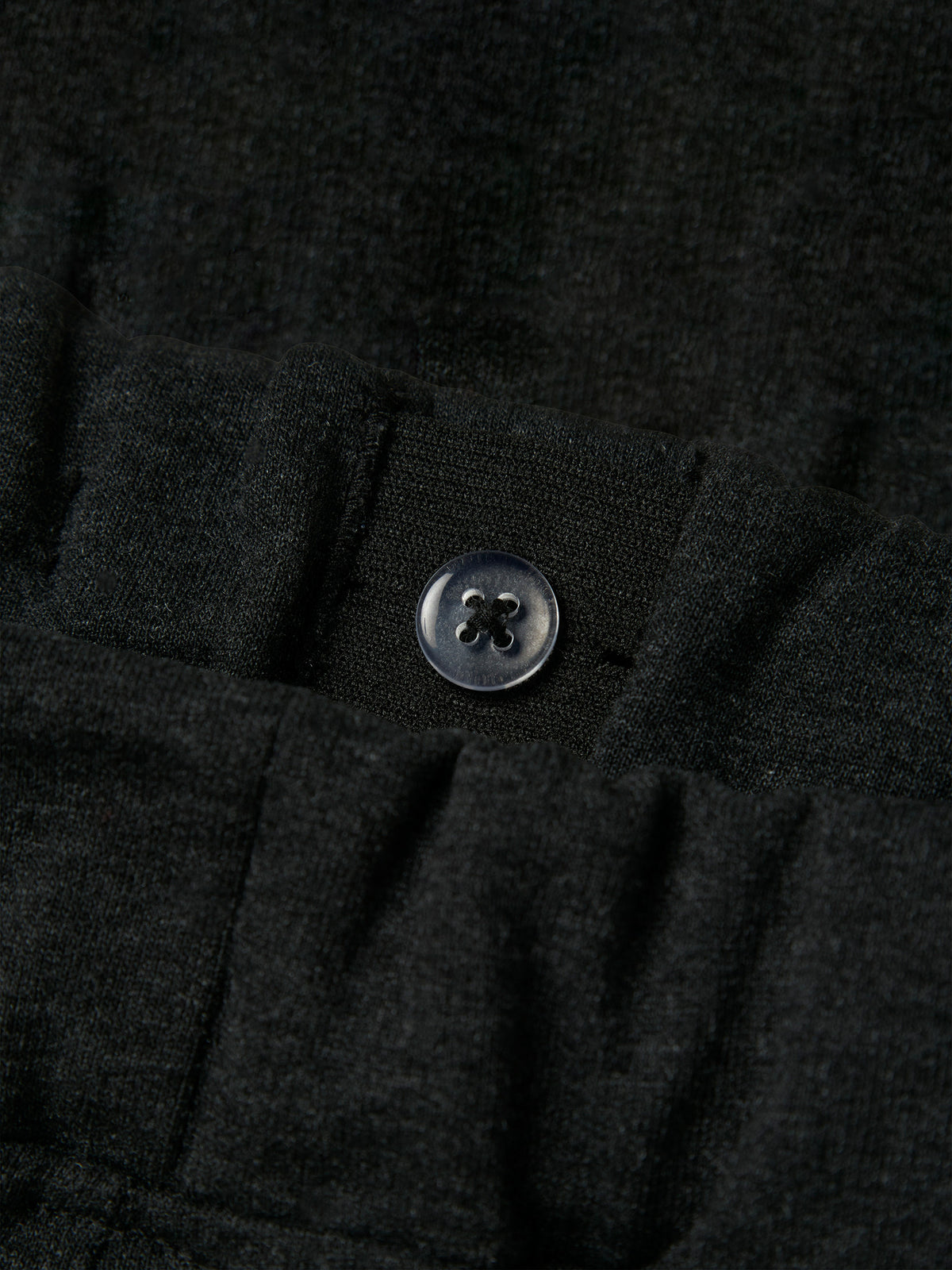 10255069-330_3.jpg