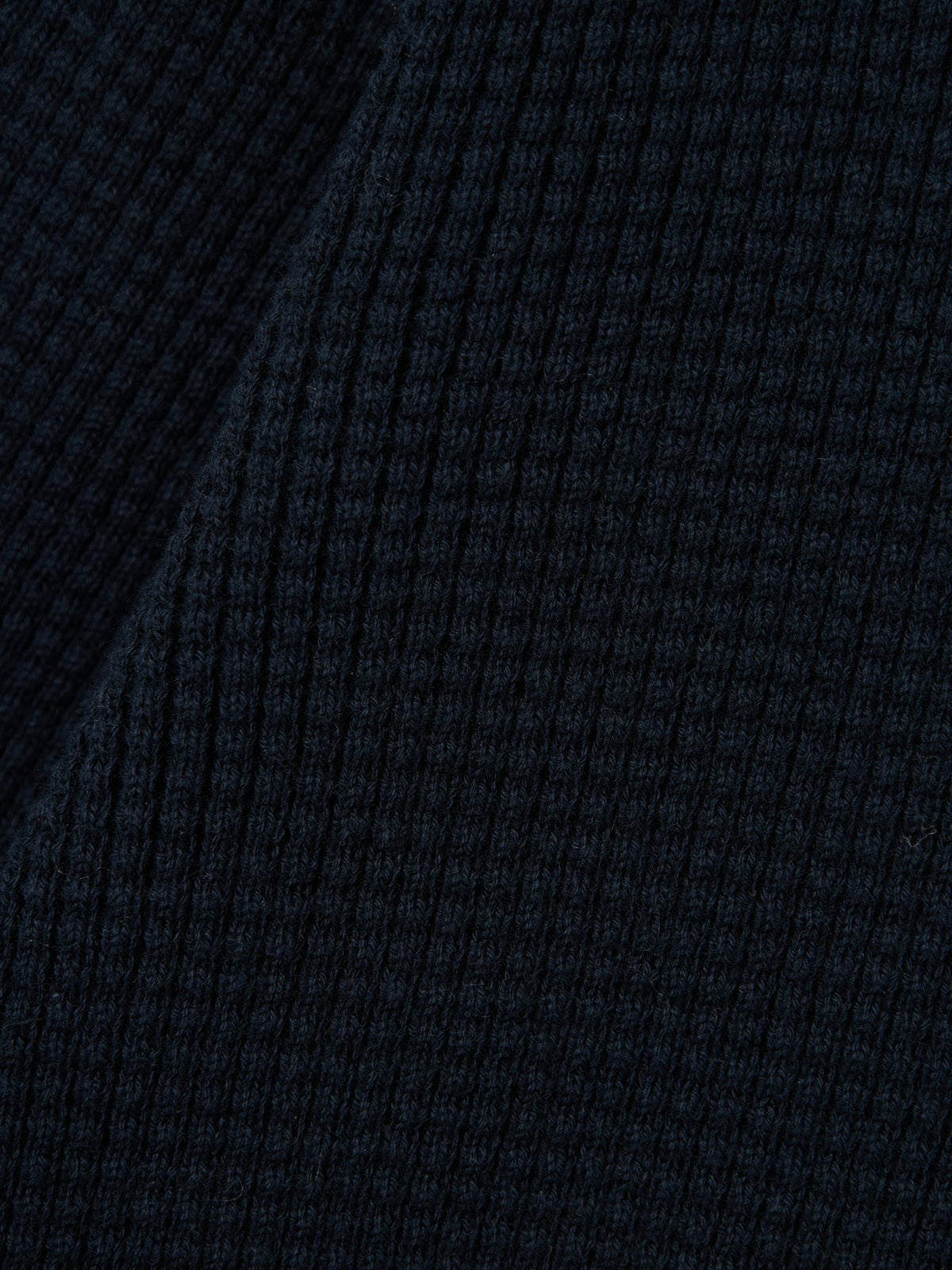 10251598-413_3.jpg