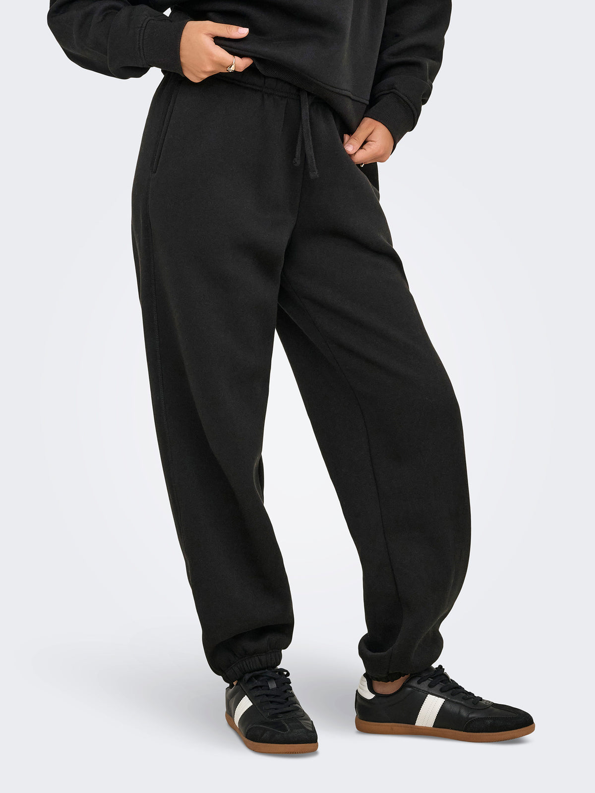 Γυναικείο παντελόνι φόρμας ONLBEST CUFF PANT SWT 15357504 | 15357504