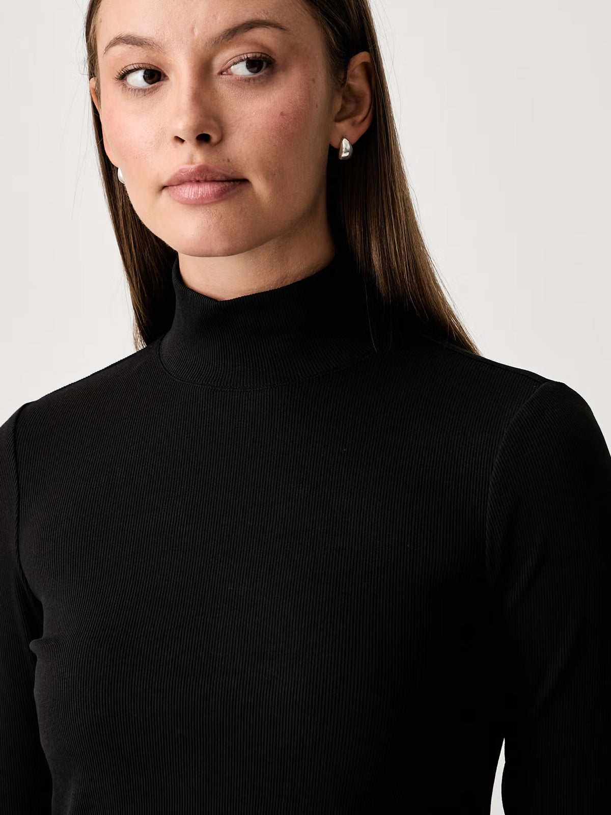 Γυναικεία μπλούζα ριπ LS 2X2 BABY RIB CROP LOGO TNECK LV047H240GUB1 | LV047H240GUB1