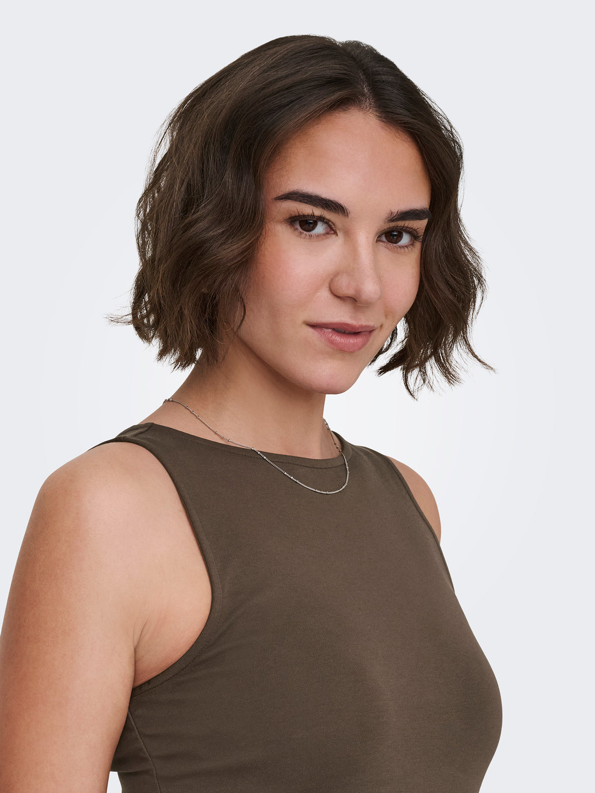 10259913-172_2.jpg