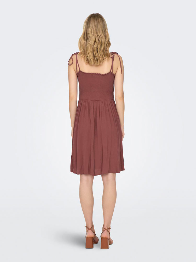 Γυναικείο φόρεμα σφηκοφωλιά ONLANNIKA S/L SMOCK DRESS WVN NOOS 15193884 | 15193884