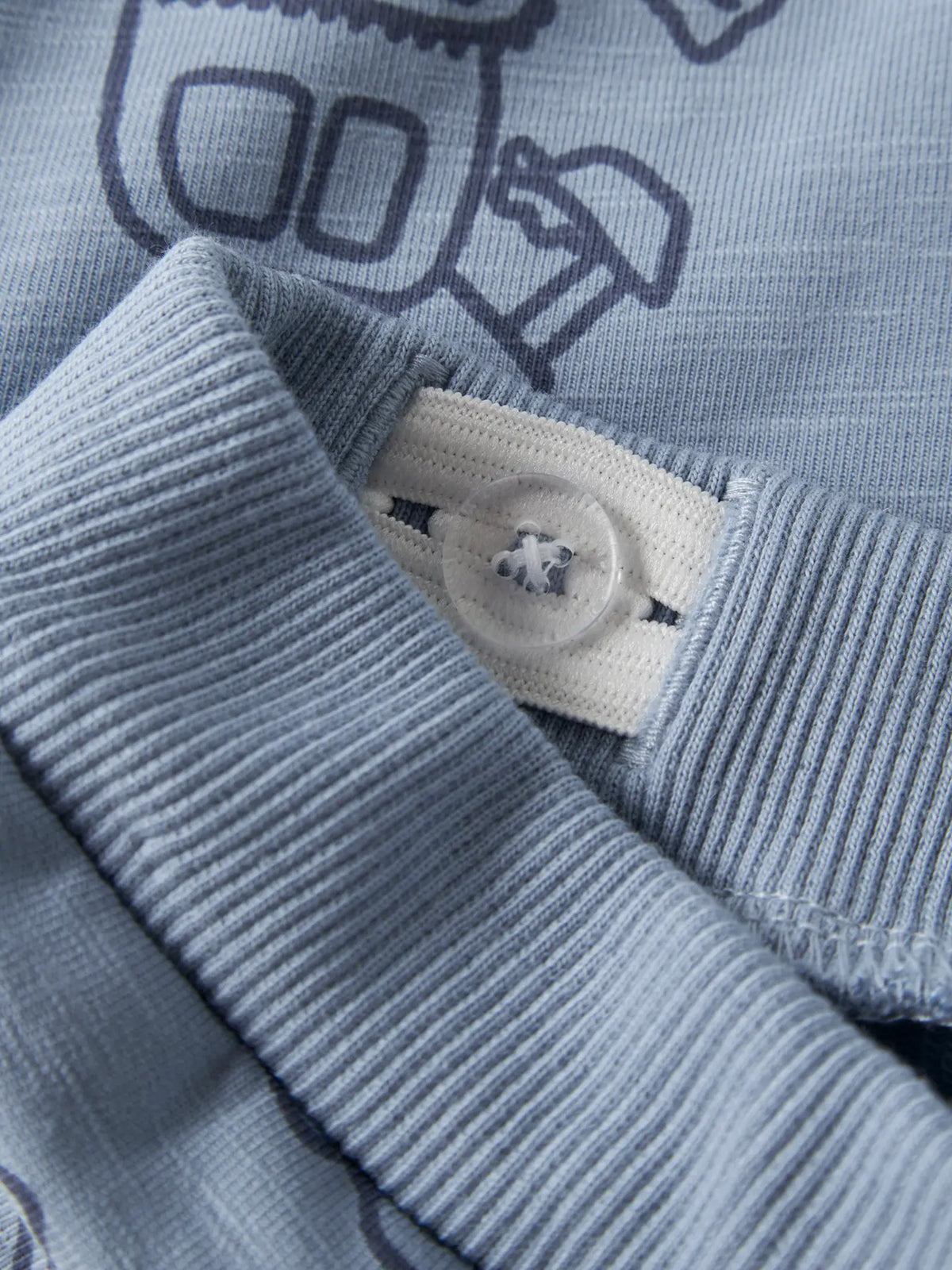 10260371-563_3.jpg