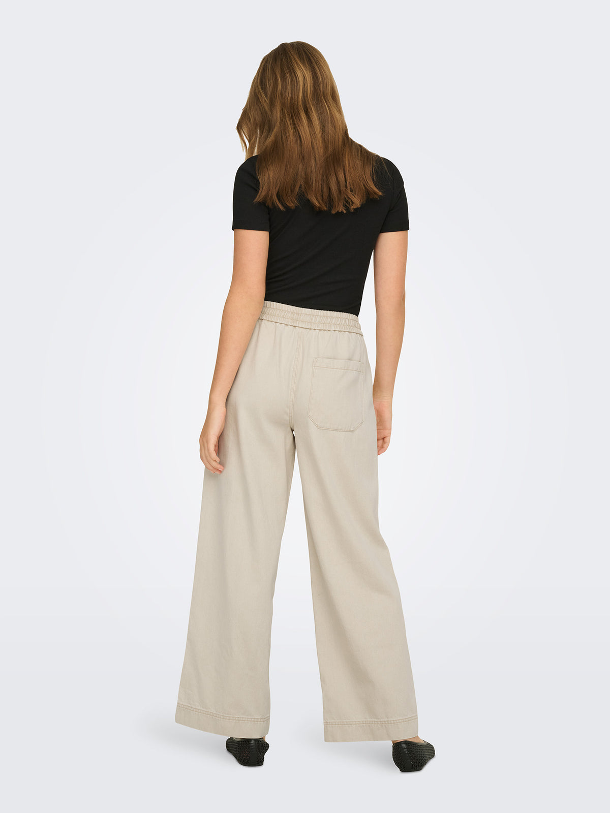 10256860-386_4.jpg