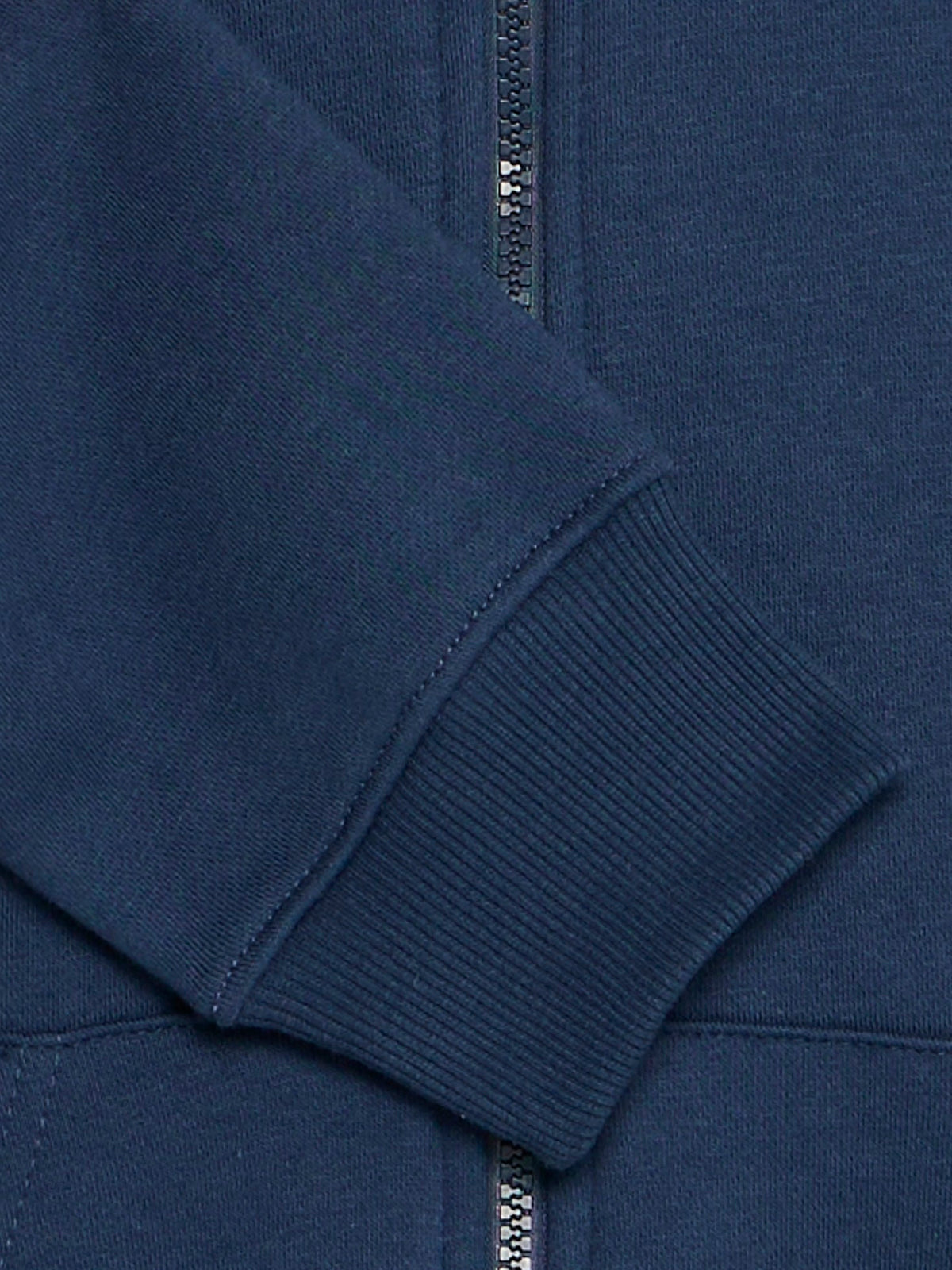 10256092-413_4.jpg
