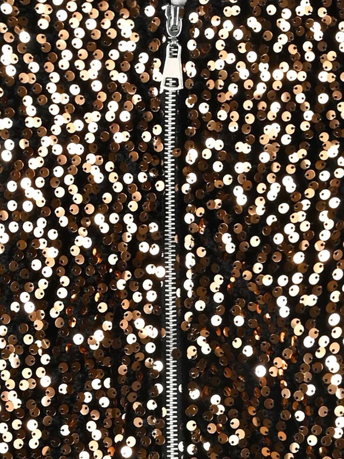 10250358-330_3.jpg