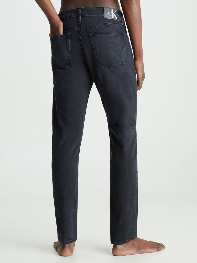 Ανδρικό παντελόνι τζιν SLIM TAPER J30J3236891BY | J30J3236891BY