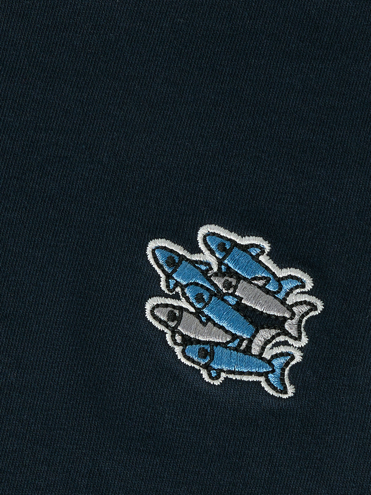 10257061-413_3.jpg
