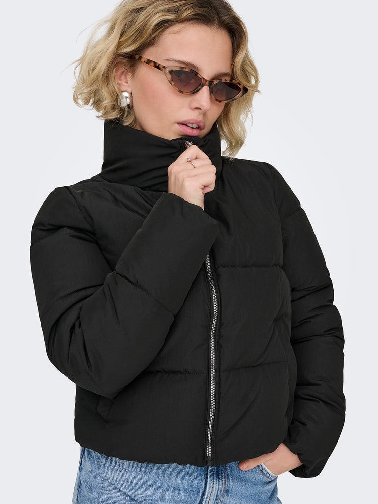 Γυναικείο μπουφάν puffer ONLDOLLY SHORT PUFFER JACKET 15205371 | 15205371